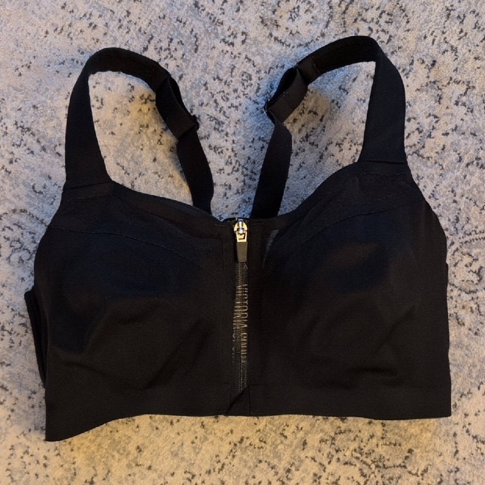 Black Women's Sports Bra